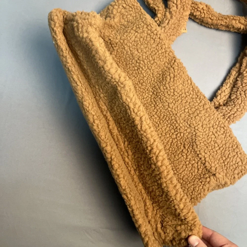 Victoria's Secret VS PINK Plush Sherpa Tote Bag Tan‎ Brown Logo